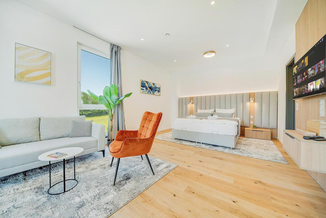 Bright: Rosenheim Aicherpark Экстерьер фото