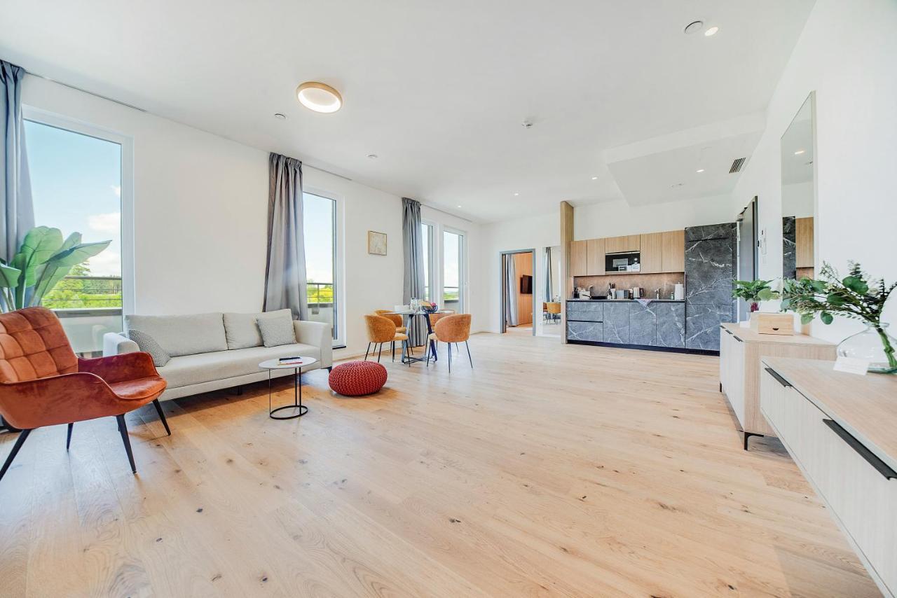 Bright: Rosenheim Aicherpark Экстерьер фото