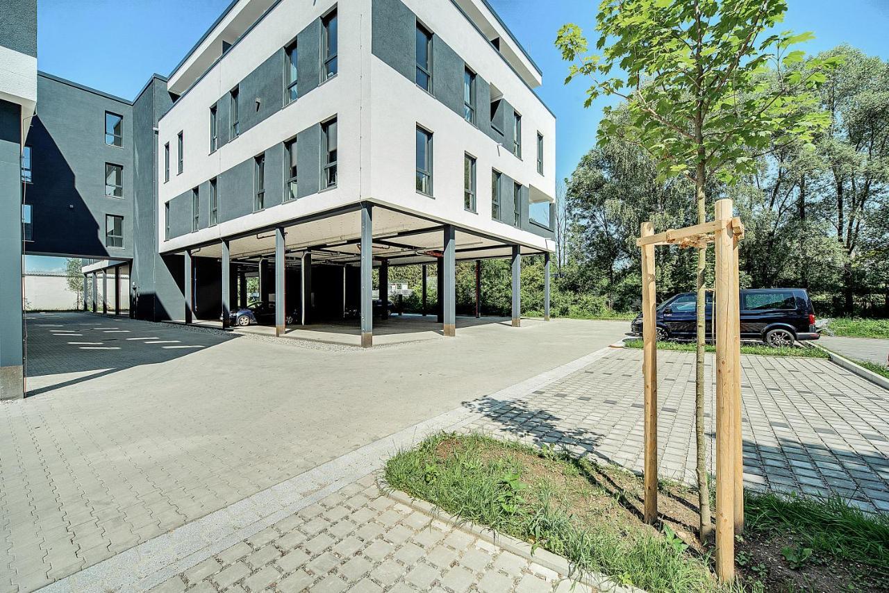 Bright: Rosenheim Aicherpark Экстерьер фото